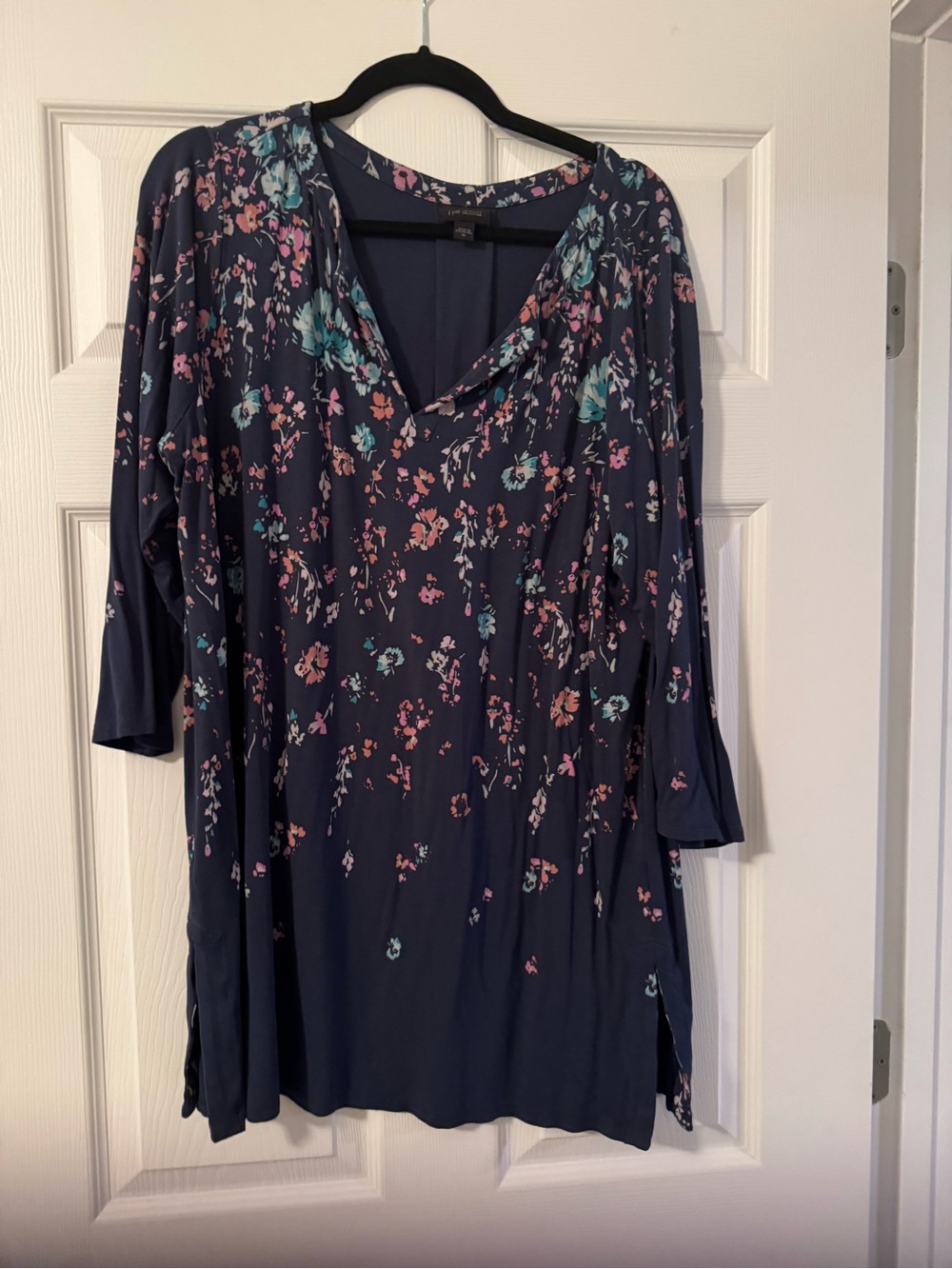 J. Jill Navy Floral V-Neck Tunic with Pink and Aqua Accents